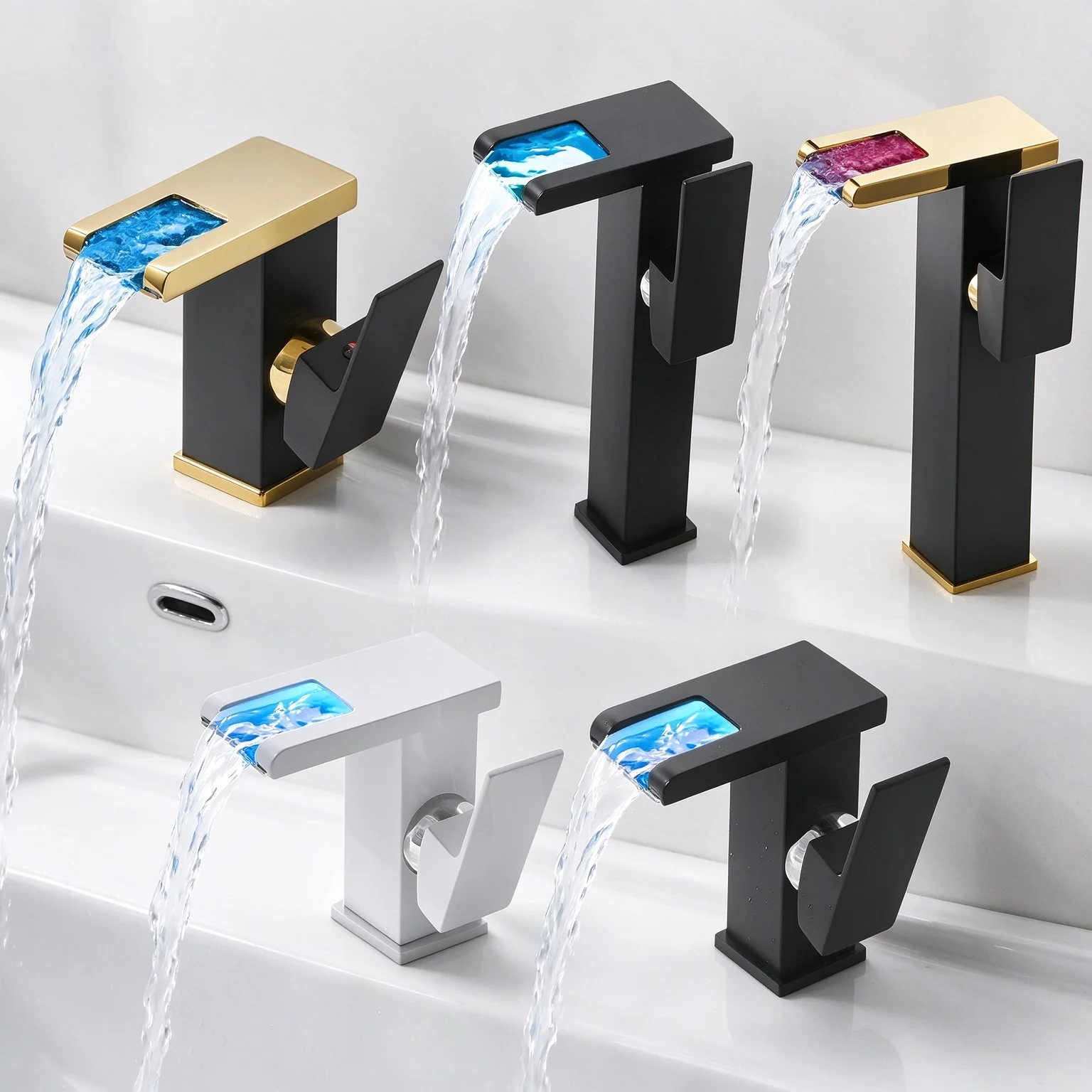 Brass waterfall basin faucet